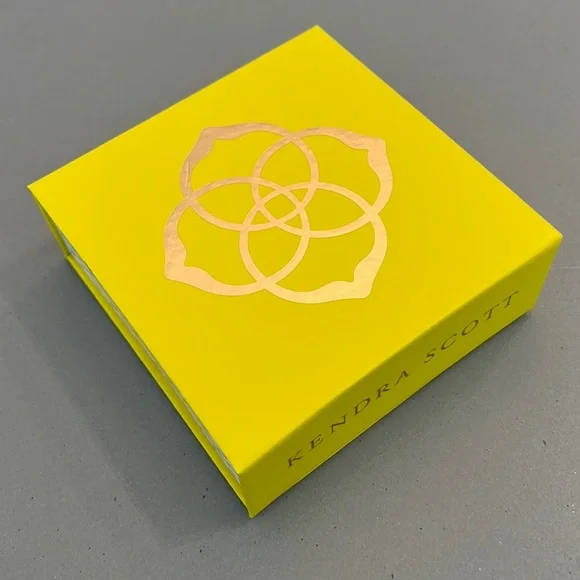 🩷 NWT Kendra Scott Rose Gold Pendant Necklace 🩷 - Picture 5 of 9